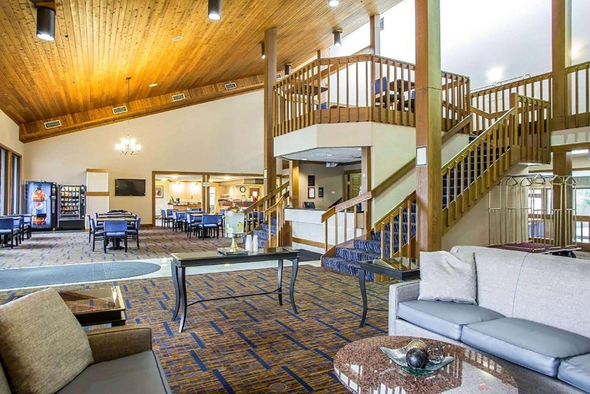 Howard Johnson By Wyndham Merrillville Bagian luar foto